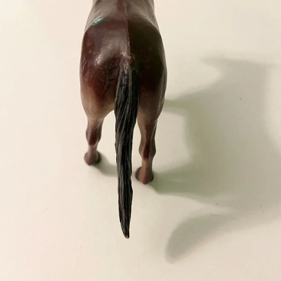 Vintage Lot of 2 Plastic Hollow Horses Brown and Black 2.5 and 3.5 Inch Size - Picture 6 of 13